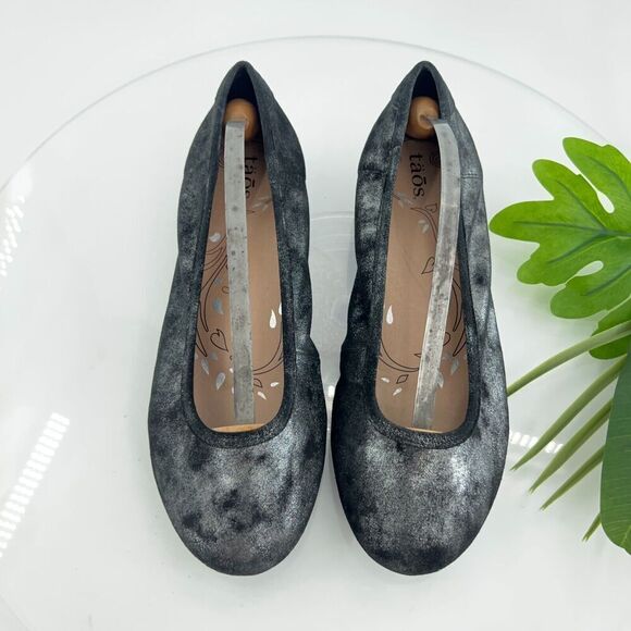 Taos Rascal Ballet Flats Women's 9.5 Black Metallic Leather Slip On Casual - Picture 1 of 12